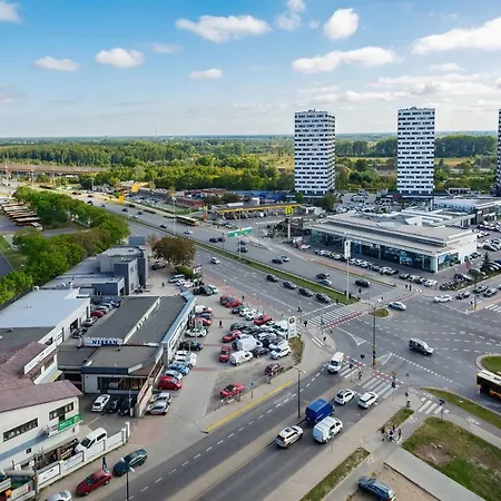 Aura Sky By Renters Apartament *