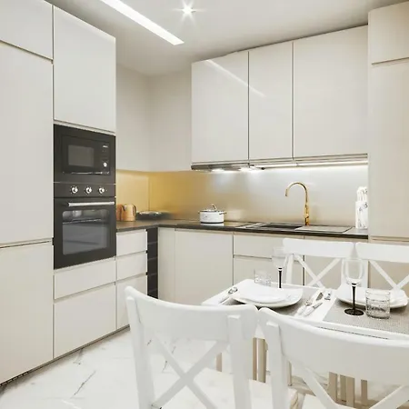 Aura Sky By Renters דירה