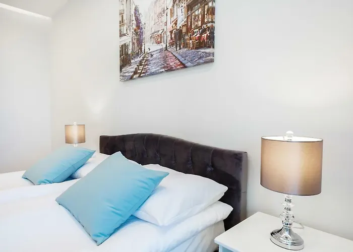 Aura Sky By Renters * Varsovia