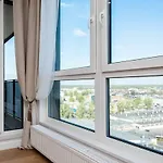 Appartement Aura Sky By Renters Varsovie