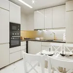Aura Sky By Renters Appartement