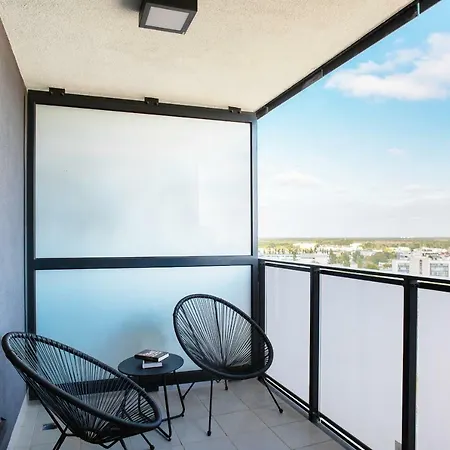 Aura Sky By Renters Апартаменты *