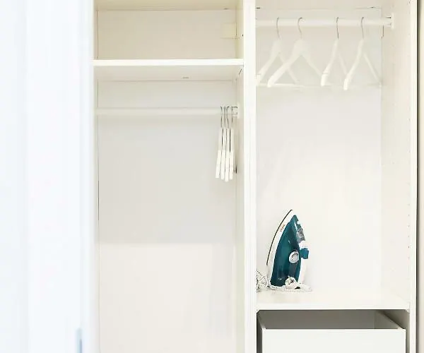 Aura Sky By Renters *